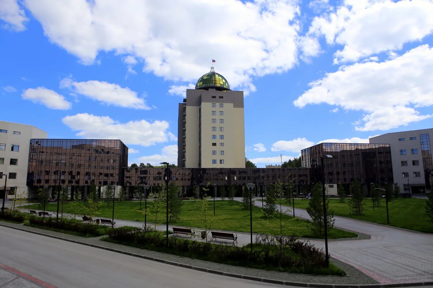 Нгу оф. Нгу новосибирск. новосибирск университет нгу. нгу академгородок.