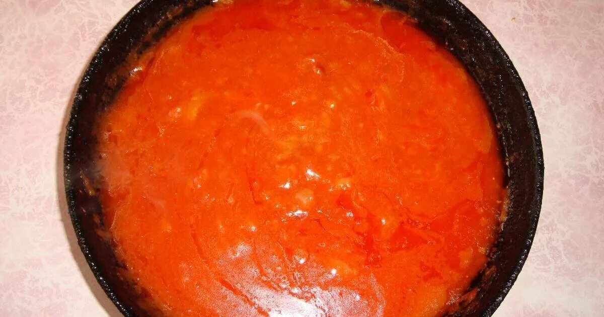 Подлива из томатной пасты. Рецепт подливки с мукой и томатной пастой. Рецепт подливки с мукой и томатной пастой. Подлива с мукой и томатной пастой. Соус с мукой и томатной пастой.