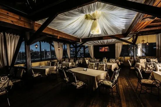 Photos at Roof Mezze 360 Restaurant - Restaurant in Fatih