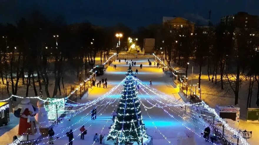 Каток на площади славы самара 2022. Катки города самары. Самара площадь куйбышева каток на куйбышева. Самара площадь куйбышева каток на куйбышева. Катки города самары.