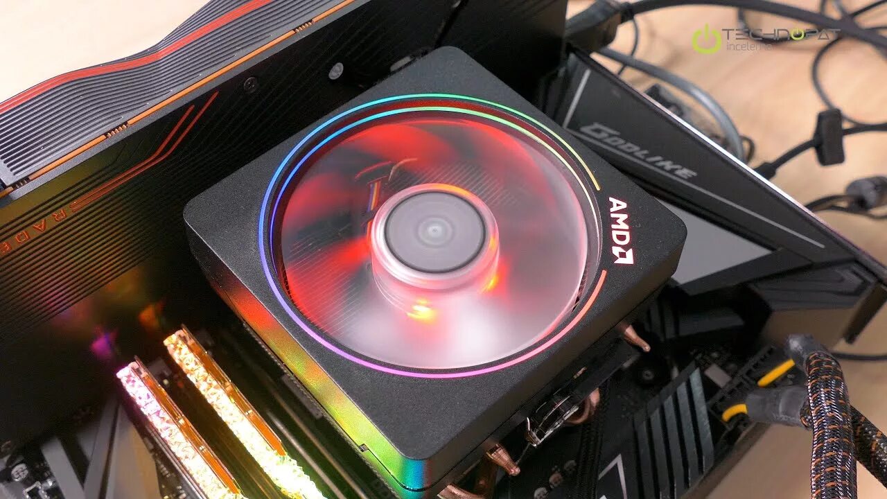 Amd 7 3700x купить. AMD Ryzen 7 3700x. Rayzen 7 3700x кулер. AMD Ryzen 7 3700x красивые картинки.