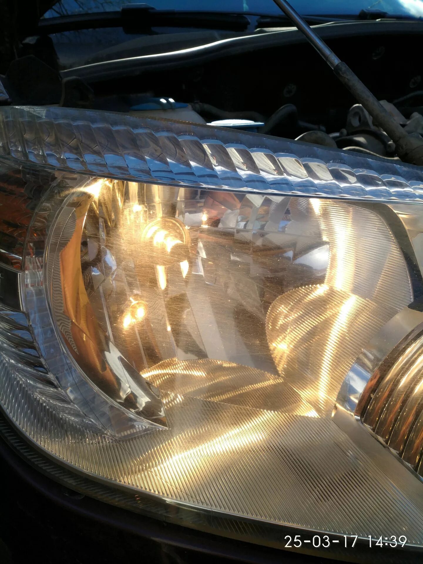 Как поменять лампочку на йети SKODA YETI changing a lighting bulb YouTube