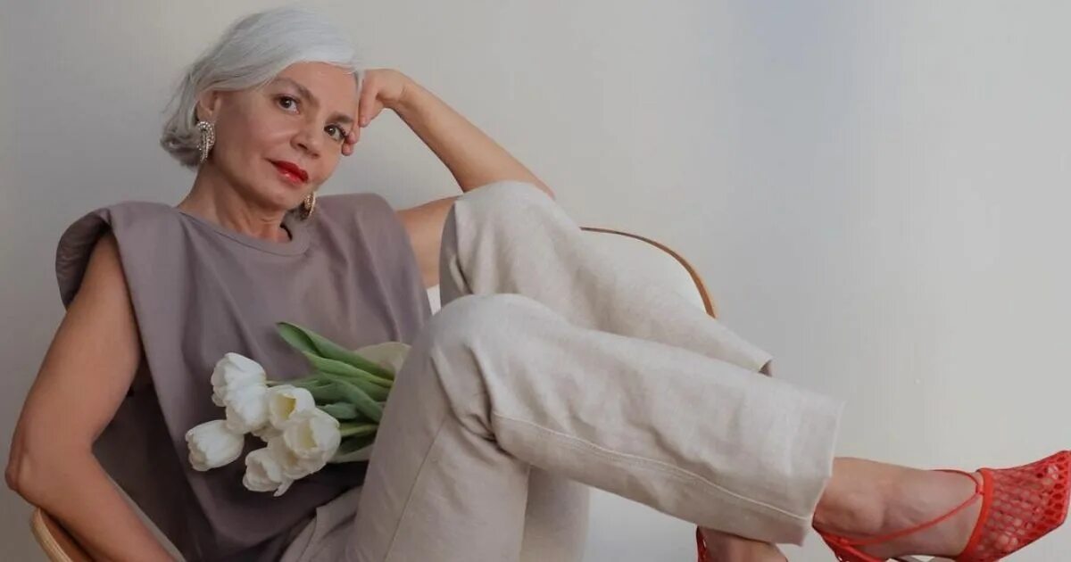 Паулина поризкова сейчас 2022. Кэти джейкобс модель 55 лет. Женщина в 56 лет выглядит на 30. Как выглядеть в 56 лет. Модель 57 лет кэти джейкобс.