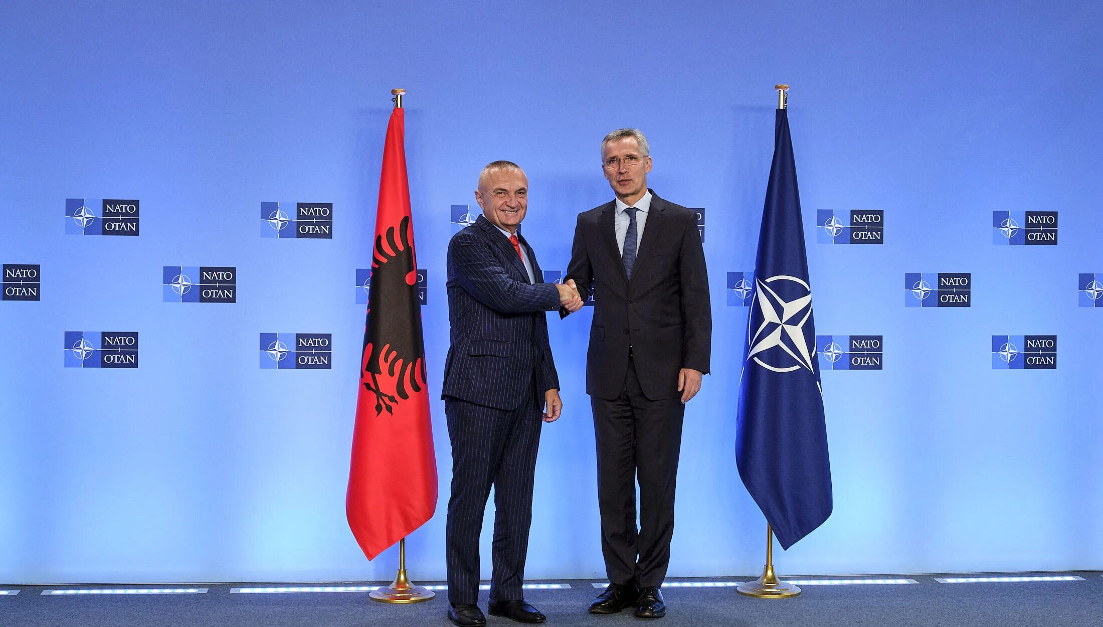 Португалия в нато. Илир МЕТА И Столтенберг. НАТО Отан. Вхождение в НАТО Албании и Хорватии.