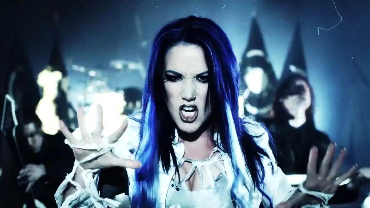 Alissa White-Gluz. Группа Arch Enemy. Arch Enemy Alissa White-Gluz. Arch Enemy солистка. Алис лова