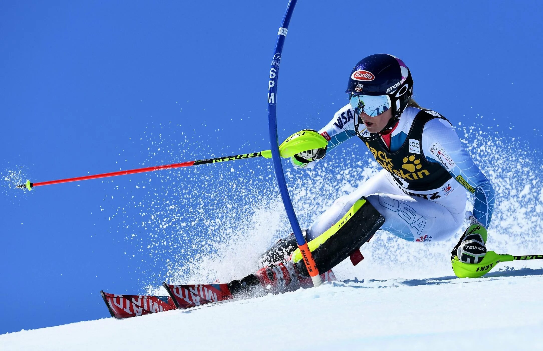 Лыжный спорт в олимпийском движении. Лыжный спорт слалом. Слалом (горнолыжный спорт). Слалом горнолыжный спорт Шиффрин. Слалом Боне горные лыжи.