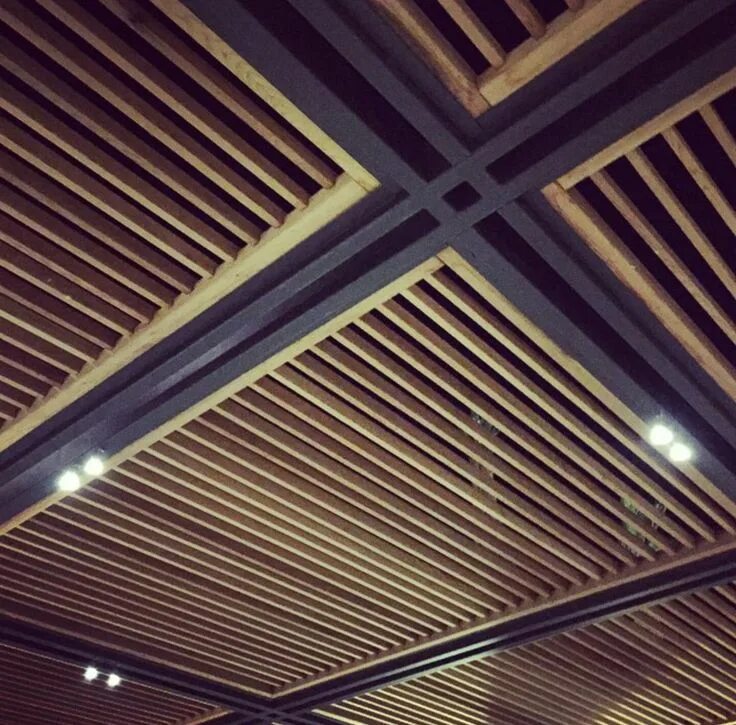 Hunter Douglas (Хантер Даглес, Hanter Duglas)