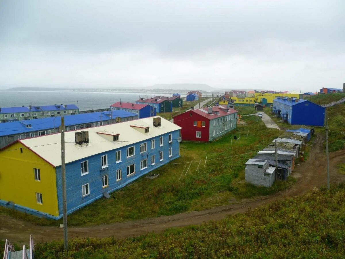 Никольское остров. Поселок Никольское Командорские острова. Остров Беринга село Никольское. Село Никольское Камчатский край. Село Никольское Алеутский район.