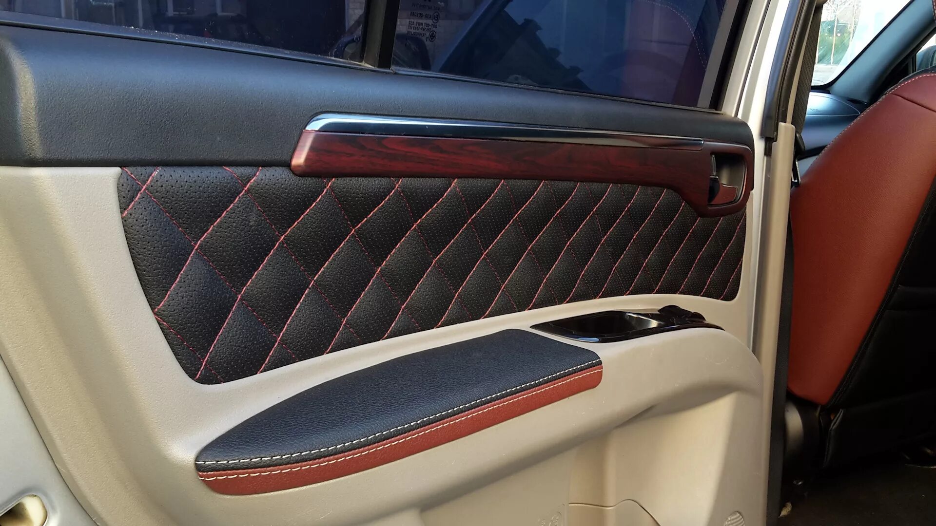 Митсубиси паджеро 4 перетяжка салон. Обшивка салона ваз 21213 нива. Обшивки на ваз 2106. Размеры дверных обшивок ваз 2109. Тюнинг обшивки.