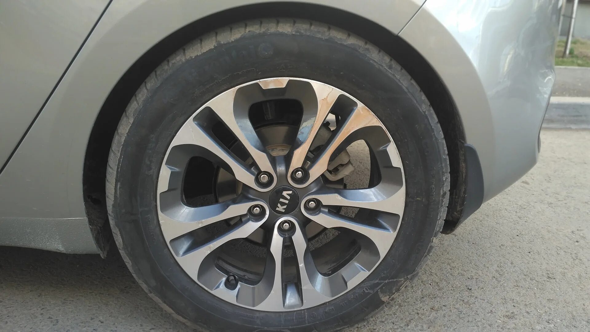 Kia Ceed r17 резина. R17 215 55 на Киа СИД. 215 55 17 Kia Ceed JD. Колеса на Kia Ceed 225/50 r17.