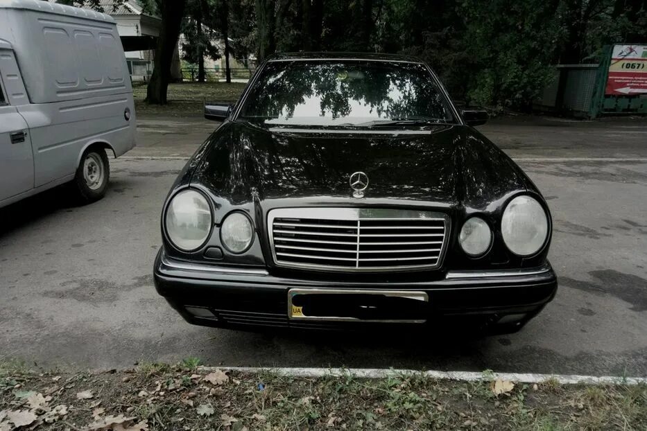 Mercedes e class 1996. Мерседес е класс 1996. Е класс 1996. Мерседес 290.