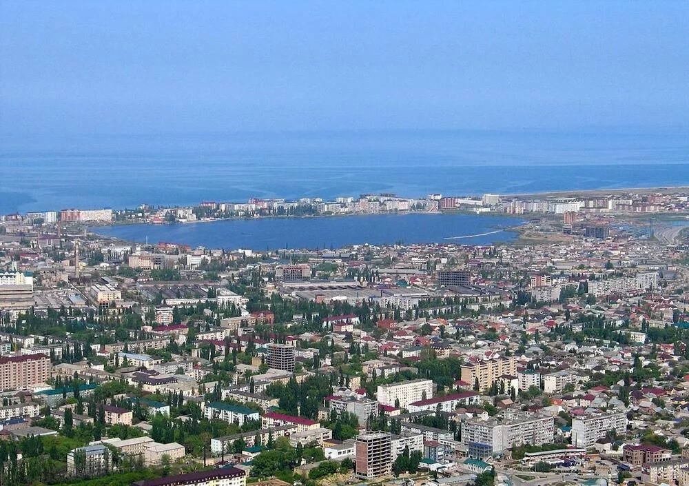 Сайт города махачкала. Дагестан махачкала. столица дагестана махачкала. дагестан озеро ак гель махачкала. озеро ак-гель в махачкале.