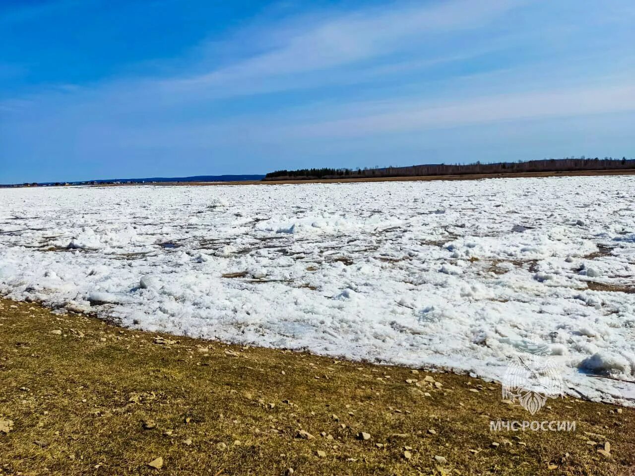 ленск ледоход лена. ледоход на реке лена ленск. ледоход на реке лена. ледоход на лене 2021 якутск. ледоход лена 2022.