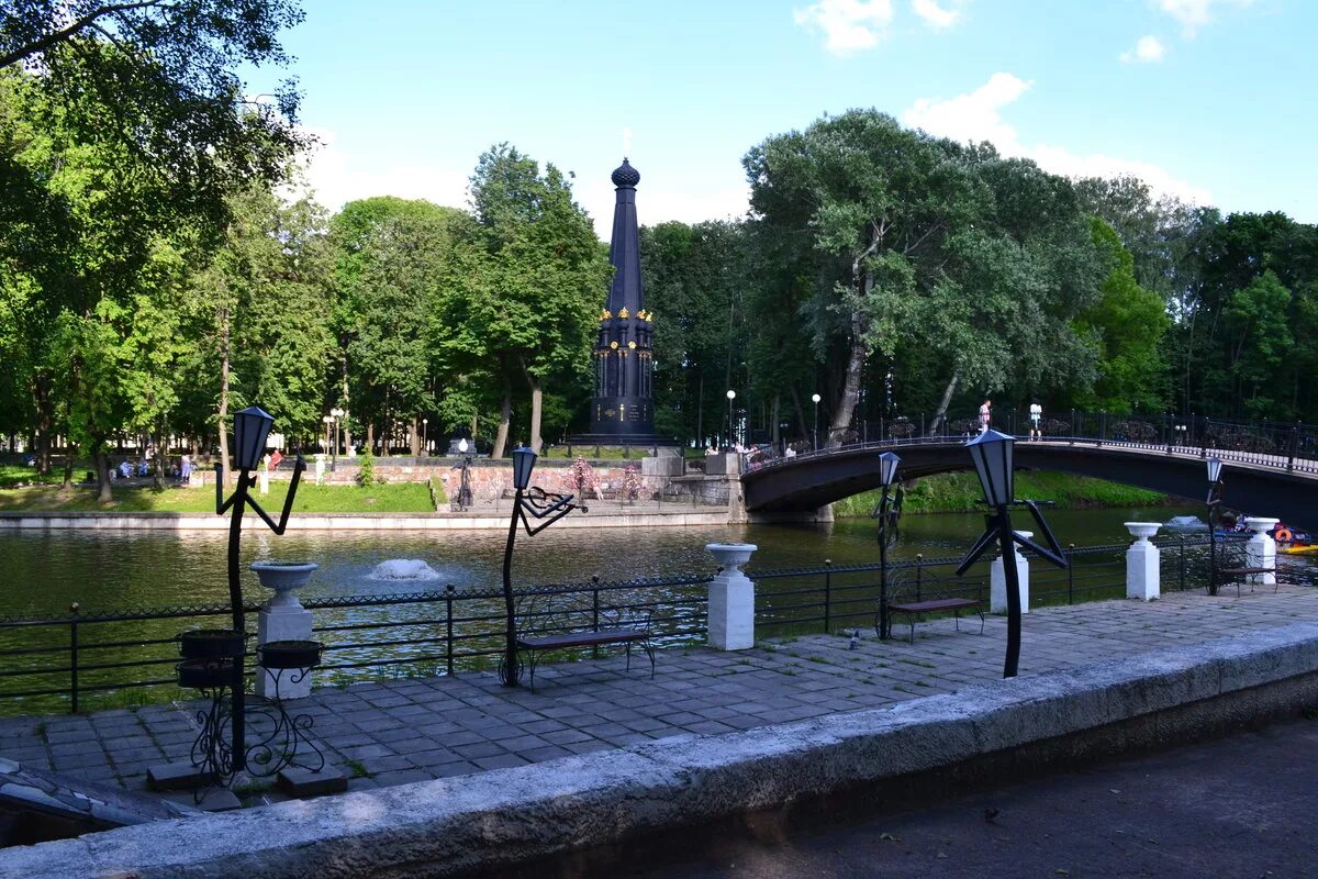 Лопатинский сад смоленск. "лопатинский сад", г. Парки г смоленск. Лопатинский сад смоленск. Лопатинский парк смоленск.