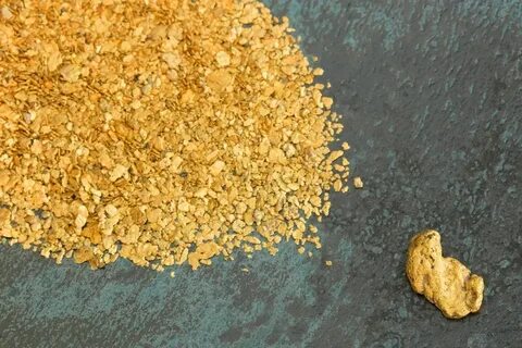 Убирает в золото осинки