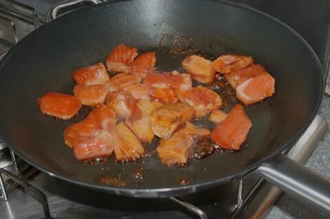 Сколько жарить кусочки рыбы