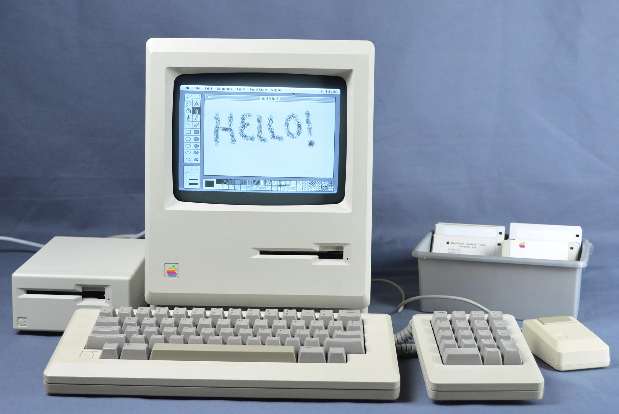 Макинтош эпл. Компьютер apple macintosh (1984). первый компьютер apple macintosh 128k.. макинтош apple 1984. первый macintosh 1984.