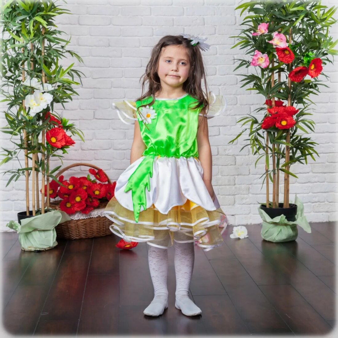 Летнее платье с ромашками. Детское платье с ромашками. Платье в ромашку для девочки красивое. Летние платья с ромашками для девочек. Платье ромашка для девочки.
