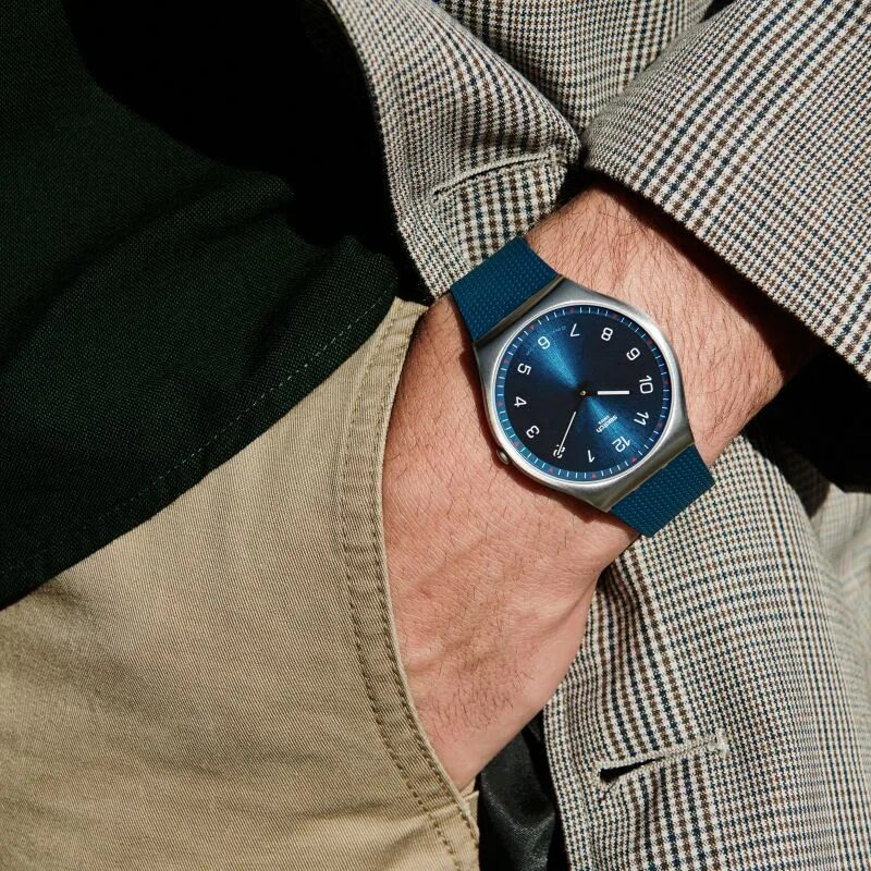 Часы стройные. Swatch skin irony. swatch skin irony 38. часы philippe breton. тонкие часы swatch.
