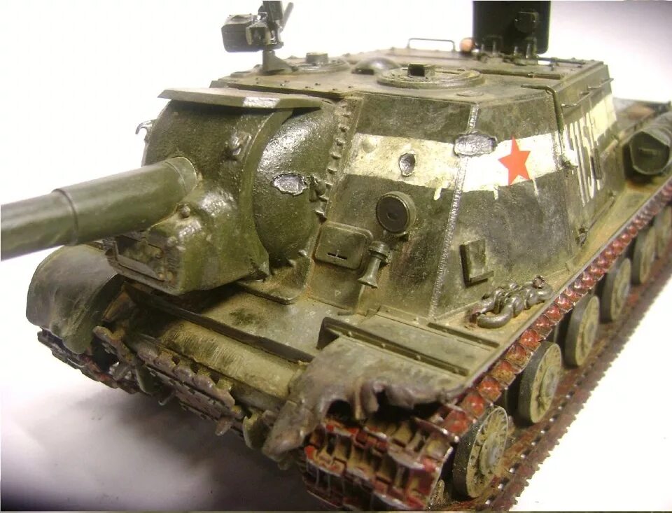 Собрать ису. Ису-152 тамия 1/35. ису 152 зверобой 1/35 тамия. модель сау ису-152. самоходка ису-152 зверобой.