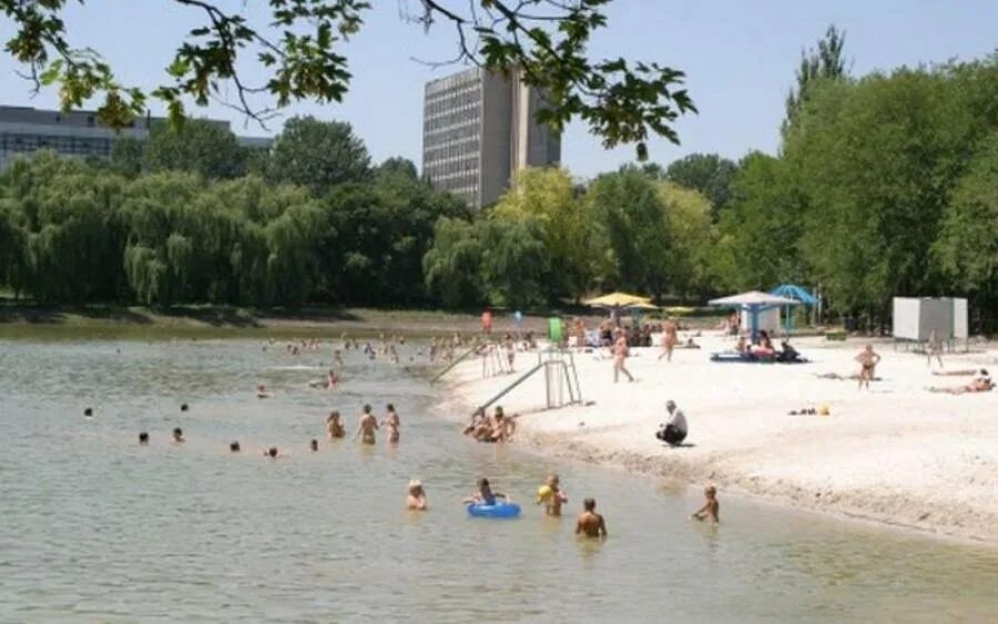 Желтые воды. Желтые воды Днепропетровская область. Жёлтые воды Украина. Город желтые воды Украина. Город жёлтые воды Днепропетровской области.