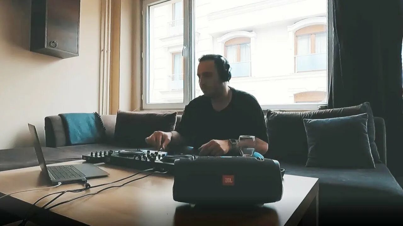 Песня diva jay aliyev. Джей алиев. jay aliev. diva jay aliyev. jay aliyev &amp; corandcrank - diva (original mix).