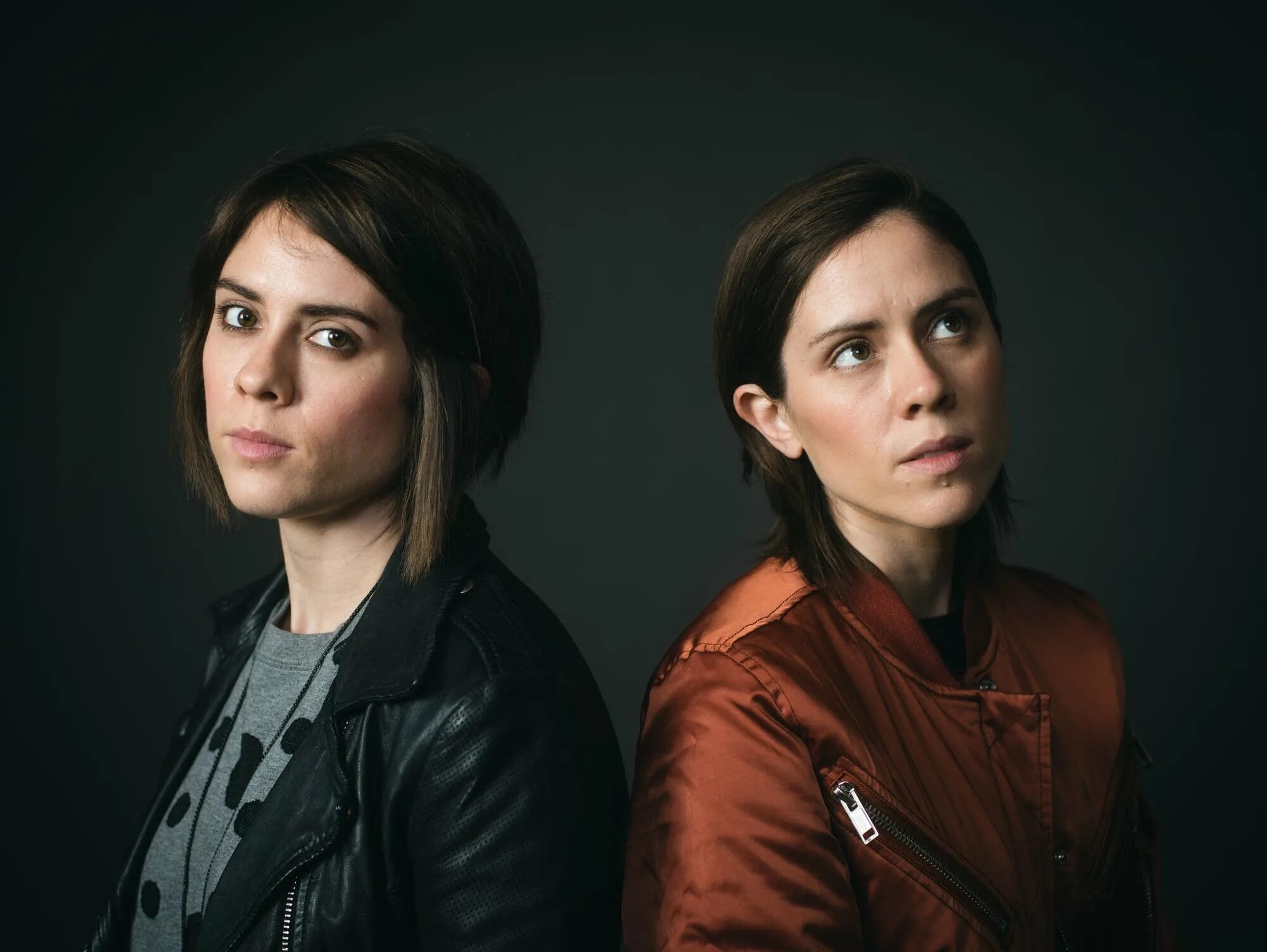 Sarah and i at home. Tegan and sara. tegan and sara 2025. группа tegan and sara. тиган куин.