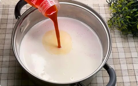 Молоко вареное с яйцом
