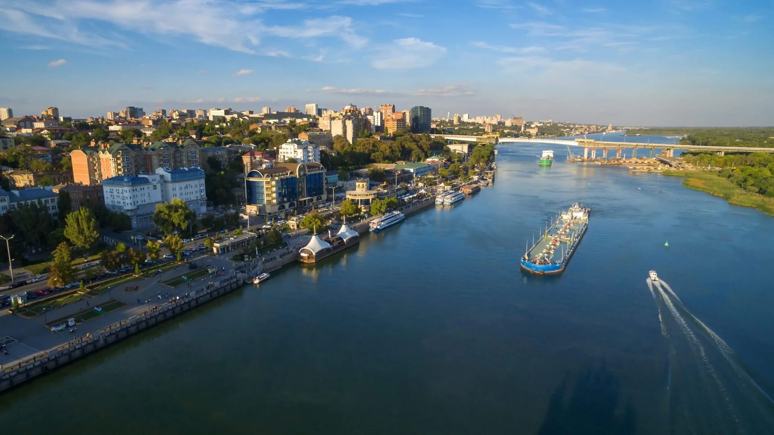 Ростов на дону фото. Ростов-на-Дону. Ростов на Дону река. Ростов на Дону Дон. Набережная реки Дон Ростов-на-Дону.