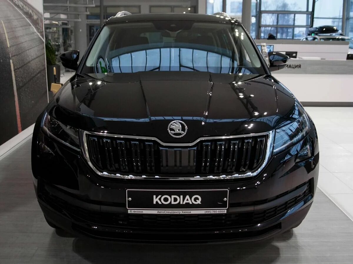 Купить шкоду кодиак у официального. Skoda Kodiaq Black. Шкода Кодиак черный. Škoda Kodiaq черная. Škoda Kodiaq 2018 черный.