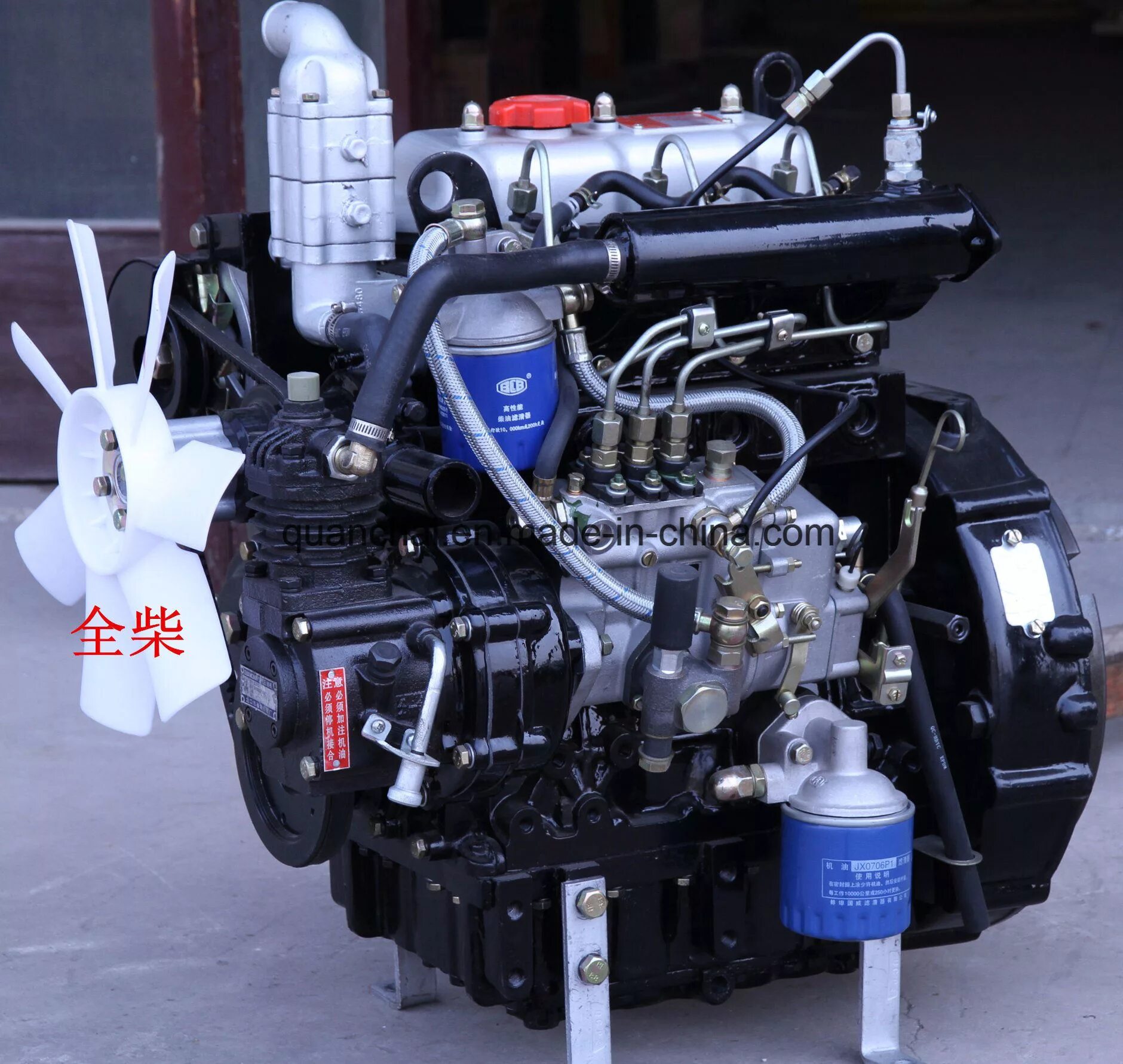Китайский трехцилиндровый дизельный двигатель 385. Мотор дизель 3dm515. Китайский дизельный двигатель 2.4. Двигатель трактора sd7.