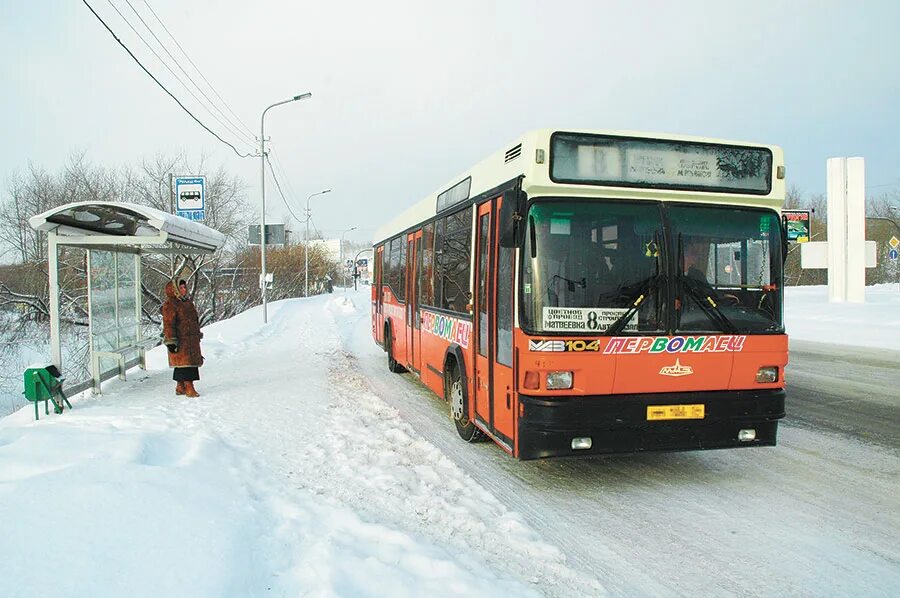 Автобус 1 Новосибирск. Транспорт Новосибирск. Первые автобусы НСК. Автобус Новосибирск зима.