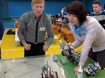 Учитель робототехники