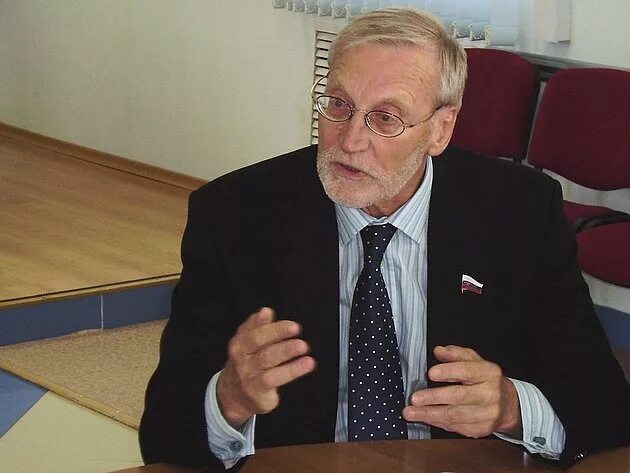 Солонин ю н. Солонин юрий никифорович. Солонин ю н. Марк солонин молодой. Культурология ю н солонин.