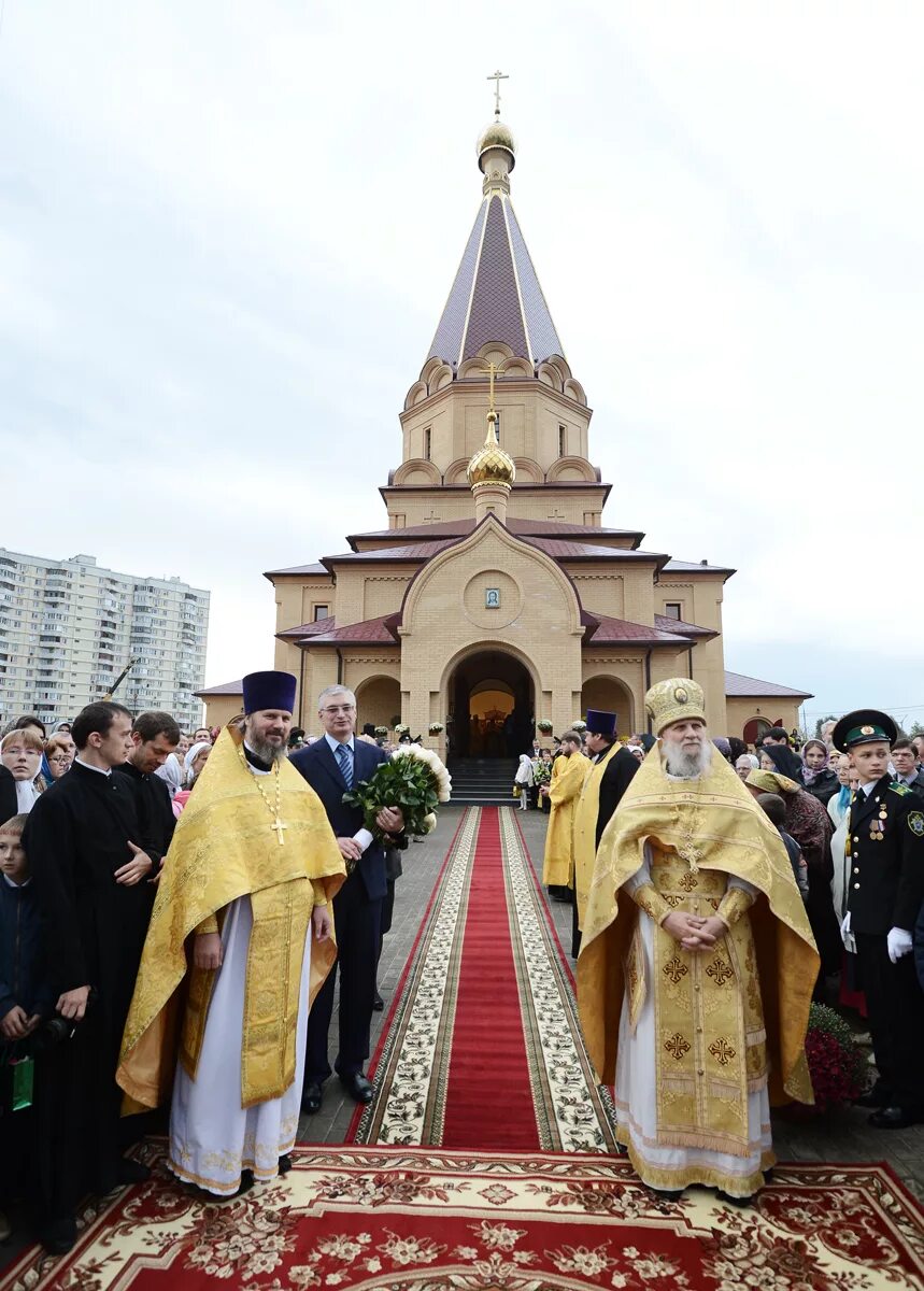 2021. Храм усекновения главы иоанна предтечи в братеево. Храм усекновения главы иоанна предтечи в братеево отец евгений. Храм усекновения главы иоанна предтечи в братеево духовенство. Храм в братеево расписание богослужений иоанна предтечи.