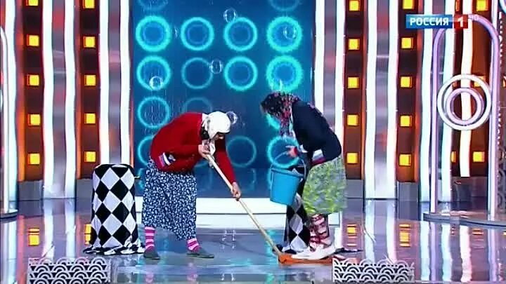 Братья юмористы пономаренко. Передача веселья час. Зимний вечер в гаграх гундарева. Кривое зеркало русские бабки. Передача веселья час.