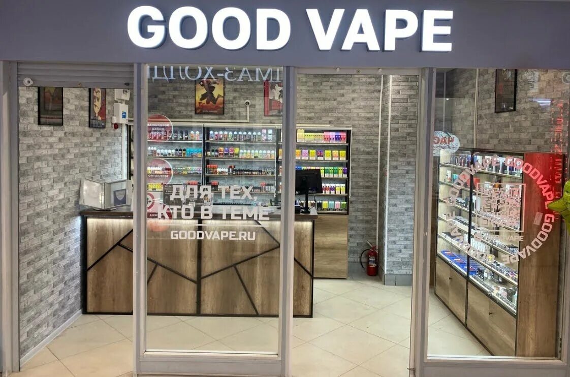 Гуд вейп. Good Vape Казань. Vape магазин. Вейп шоп в торговом центре.