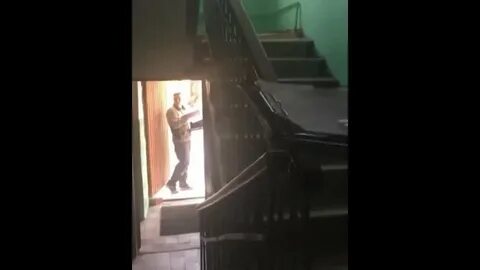 Почему ходят по квартирам