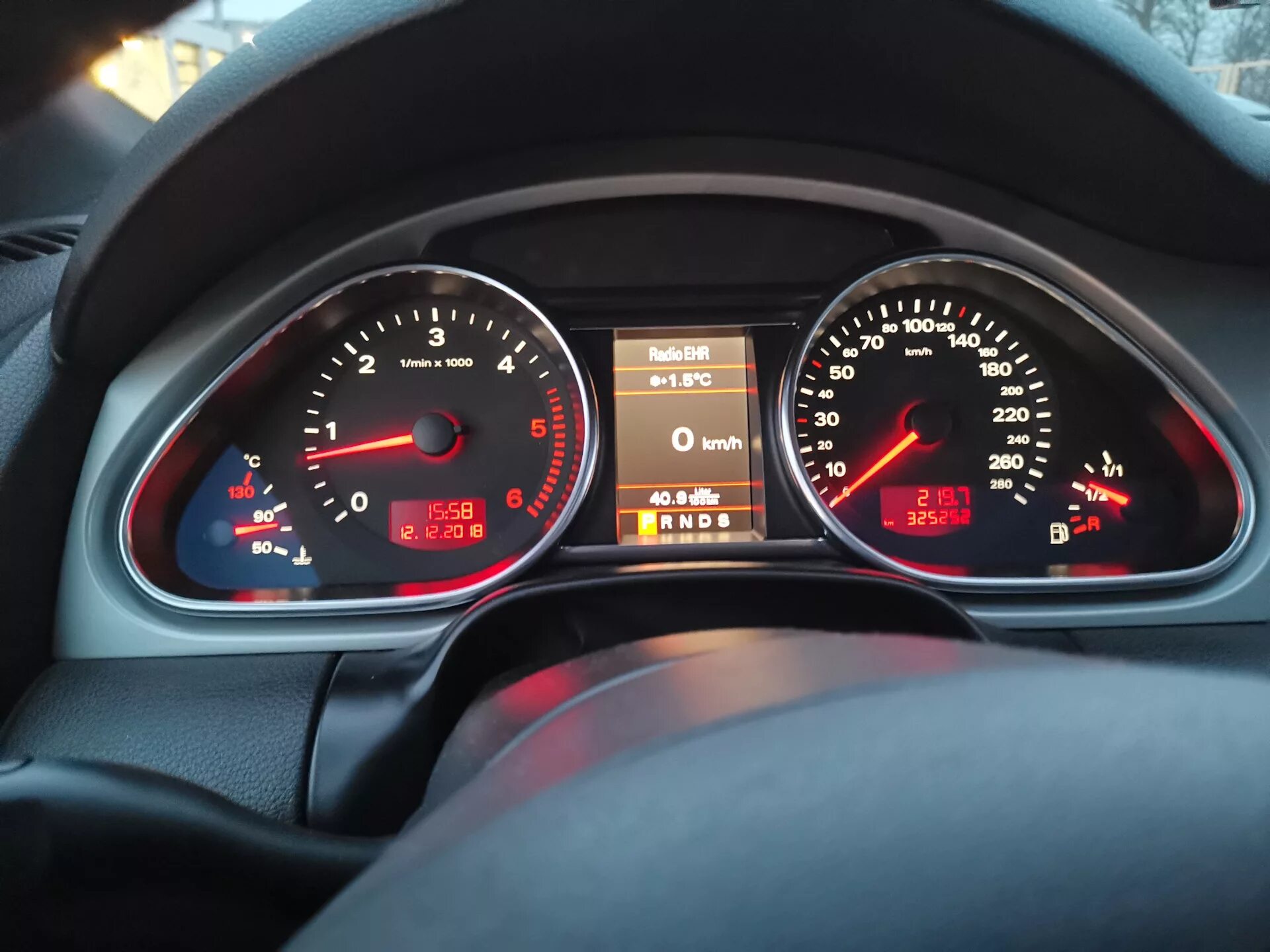 Одометр ауди. Ауди q7 спидометр. спидометры ауди ку 7. одометр audi q8.