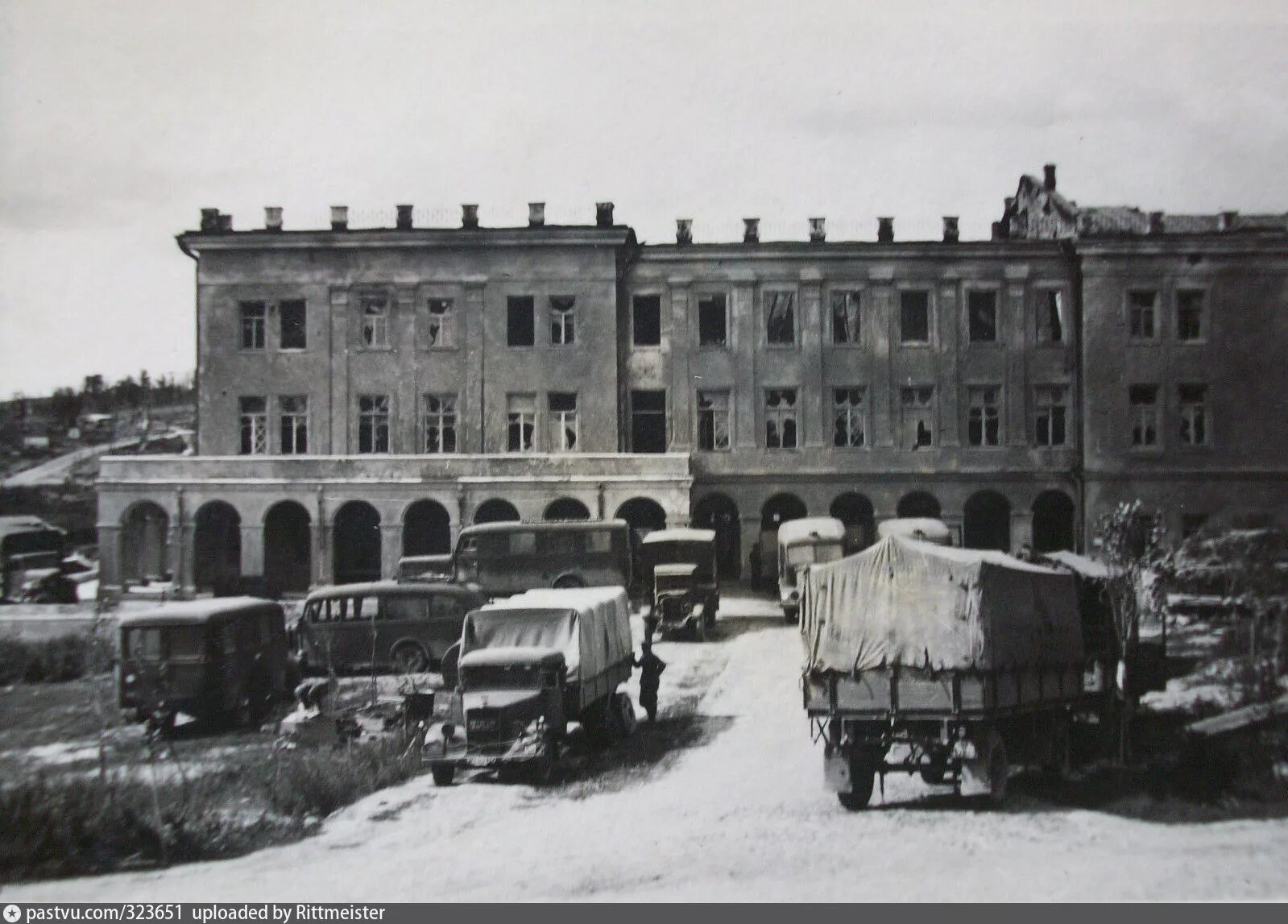 Завод имени калинина был эвакуирован. Завод Калинина Воронеж. 1941 Год машиностроительный завод город Калинин. Завод имени Калинина Смоленск. Завод Калинина Смоленск история.