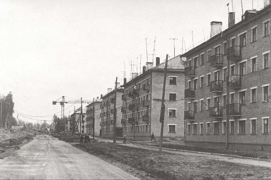 Обнинск ул горького. Старый обнинск. обнинск 1960. обнинск старый город. обнинск ленина старый город.