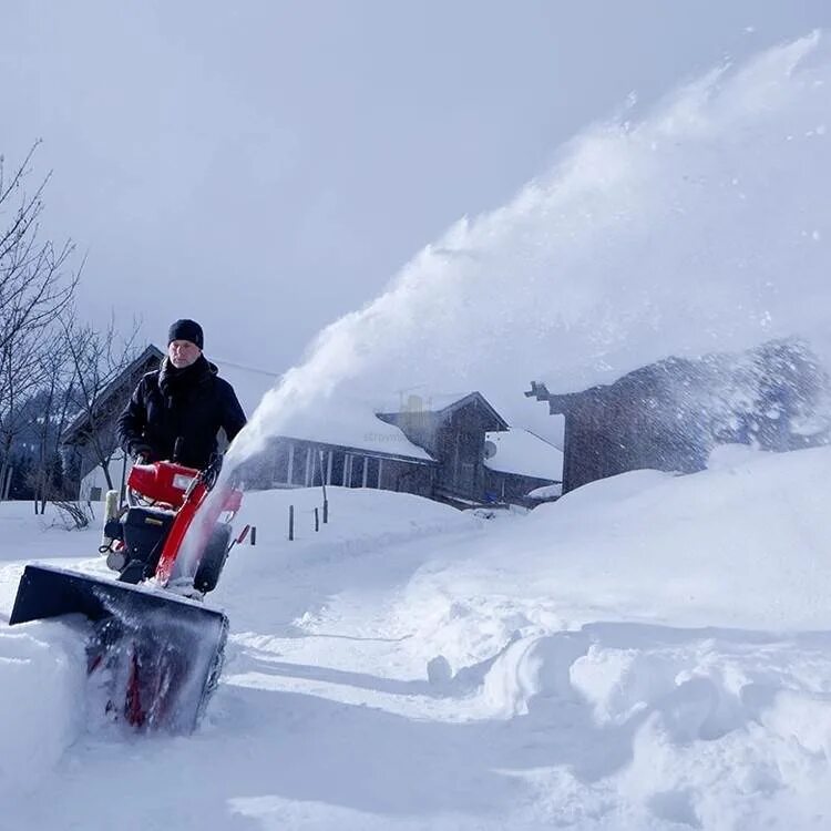 Снегоуборщик большой. Снегоуборщик al-ko Snowline 760 te. Al ko Snowline 700 е. Снегоуборщик бензиновый al-ko Snowline 760te. Снегоуборщик al-ko Snowline 760 тe гусеничный.