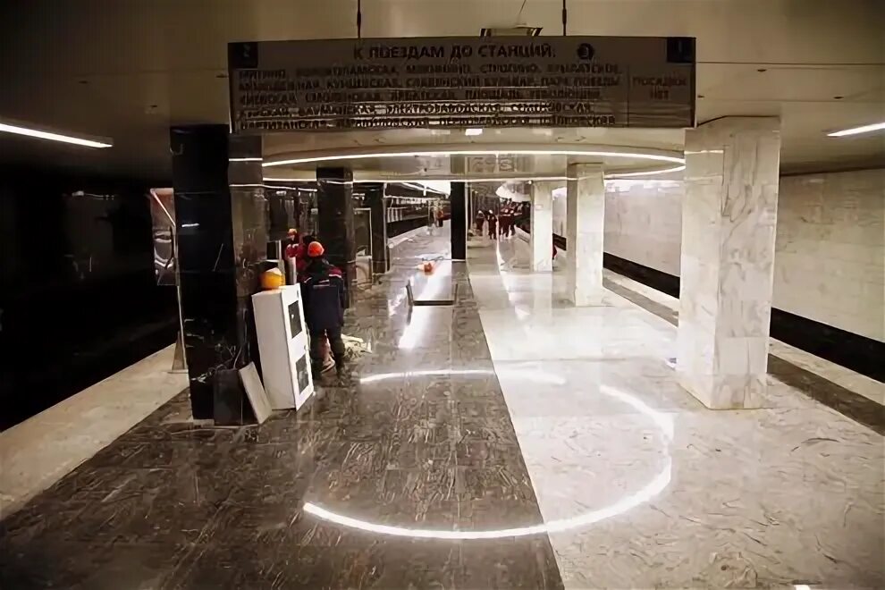 Пятницкое шоссе метро выход. Пятницкое шоссе метро выход. Пятницкое шоссе метро вестибюль. Схема станции пятницкое шоссе. Станция метро пятницкое шоссе фото.