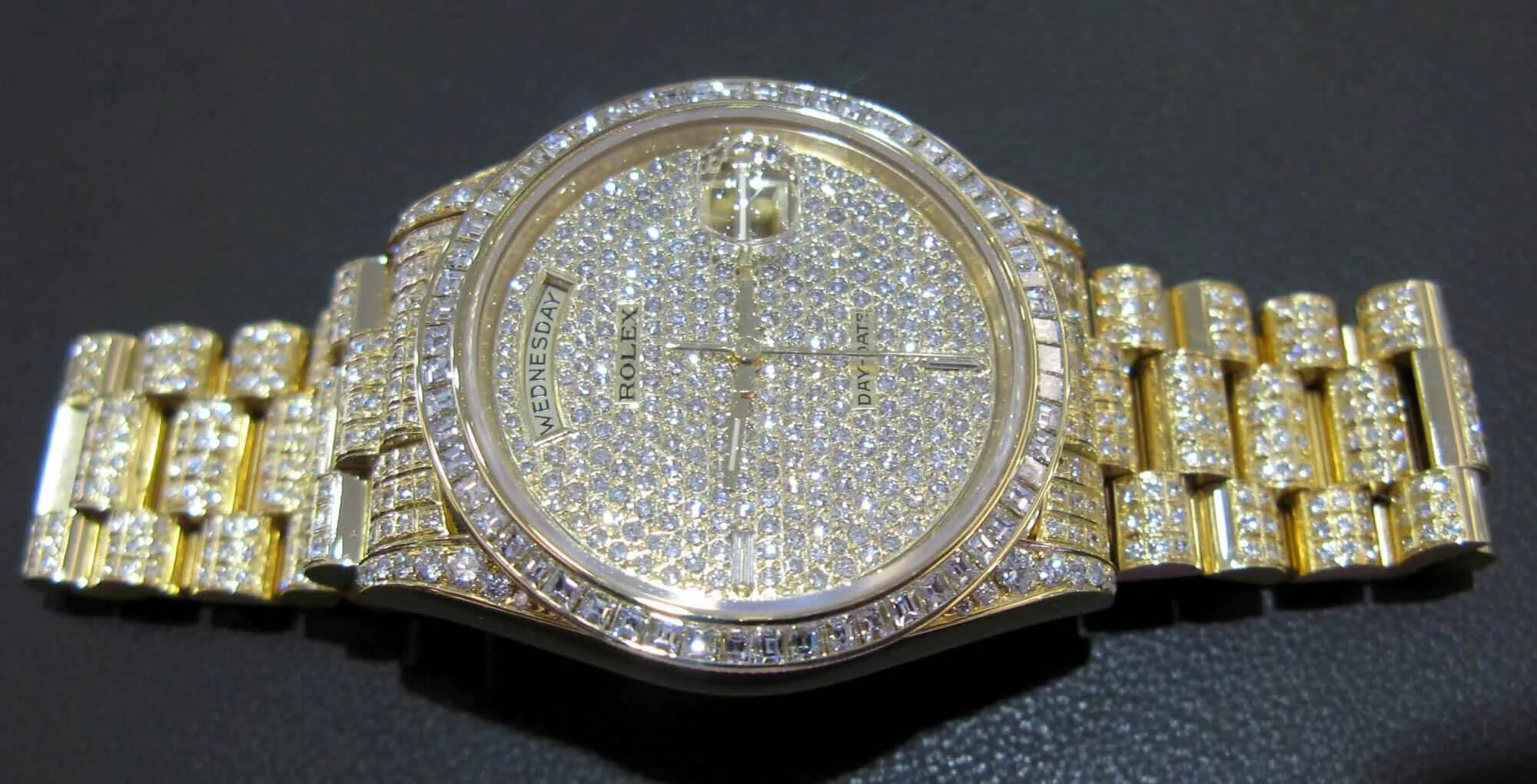 Rolex Gold Diamond. Безель ролекс с бриллиантами. Ролекс с бриллиантами мужские хип хоп. Часы ролекс с бриллиантами за 1 000 000$. Часы за 24 миллиона