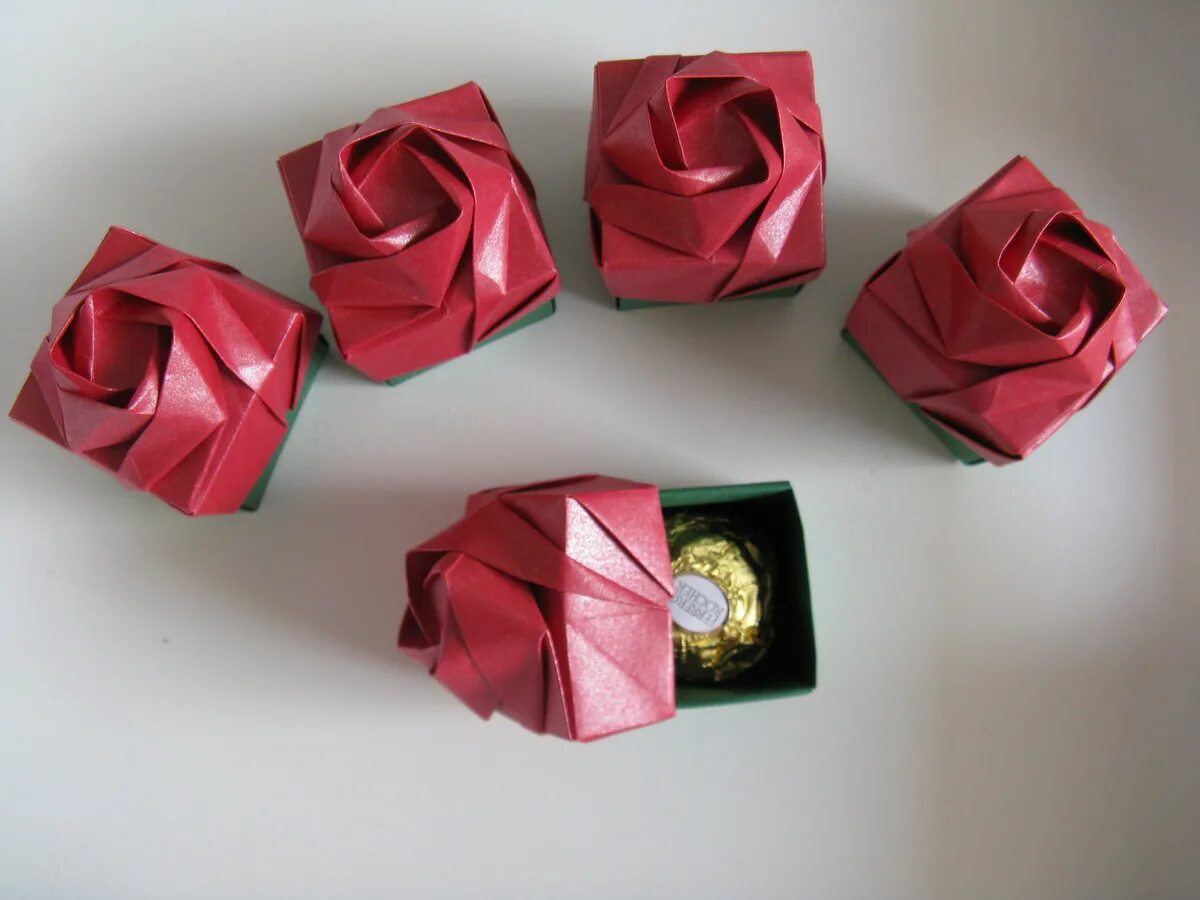 Подарки оригами своими руками. Оригами. Оригами подарок. Оригами подарок девочке. Подарочное оригами.