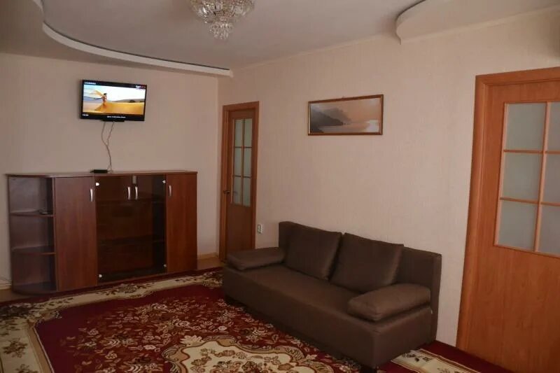 Саки, ленина 26, фото дома. Снять дом саки на длительный срок. Саки номера посуточно. Мини отель веста саки крым. 3.