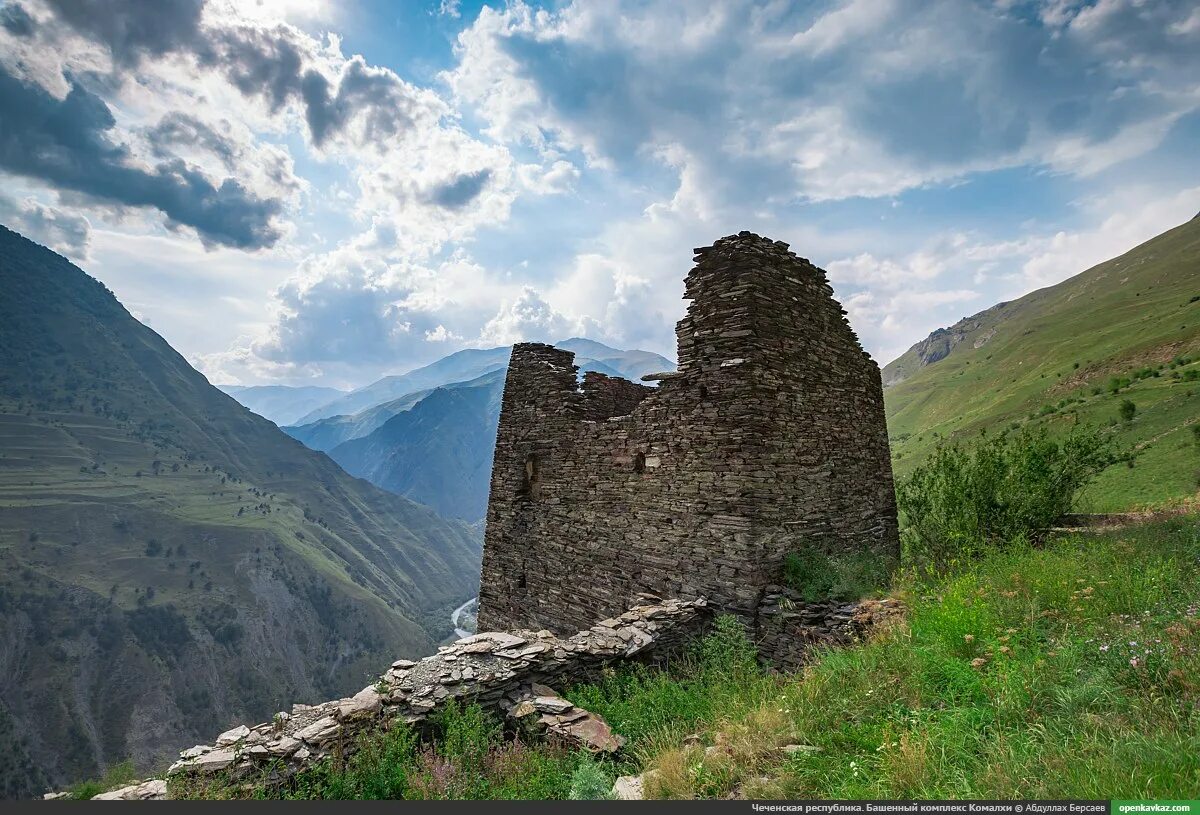 Цой-педе чечня. Боевая башня цой-педе. Цой педе город в чечне. Чеченский город мертвых цой-педе (110 км от грозного). Город мертвых чечня цой-педе.