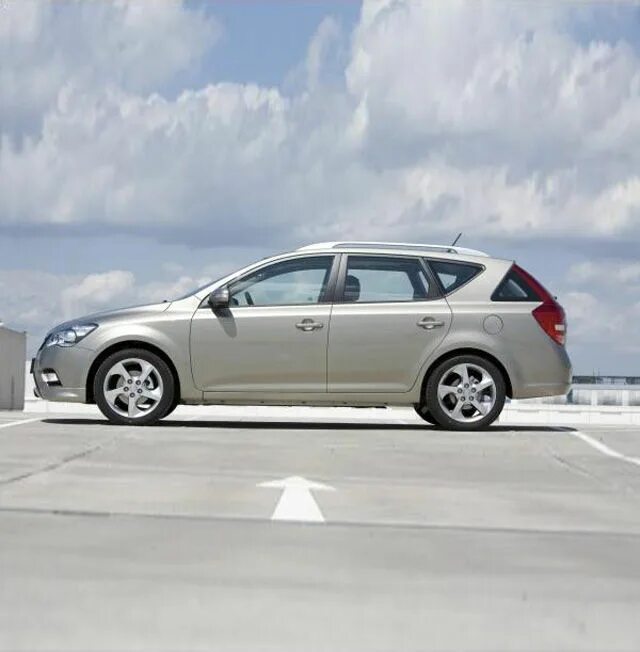 Сид 1.18. Kia ceed sw 2010. kia ceed 2010 универсал. kia ceed 2012 универсал. kia сид универсал 2010.