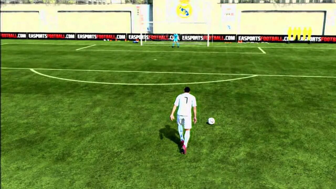 Удар шведой ФИФА. FIFA 23 штрафные удары. Ronaldo FIFA 11. Удар шведой FIFA 23.