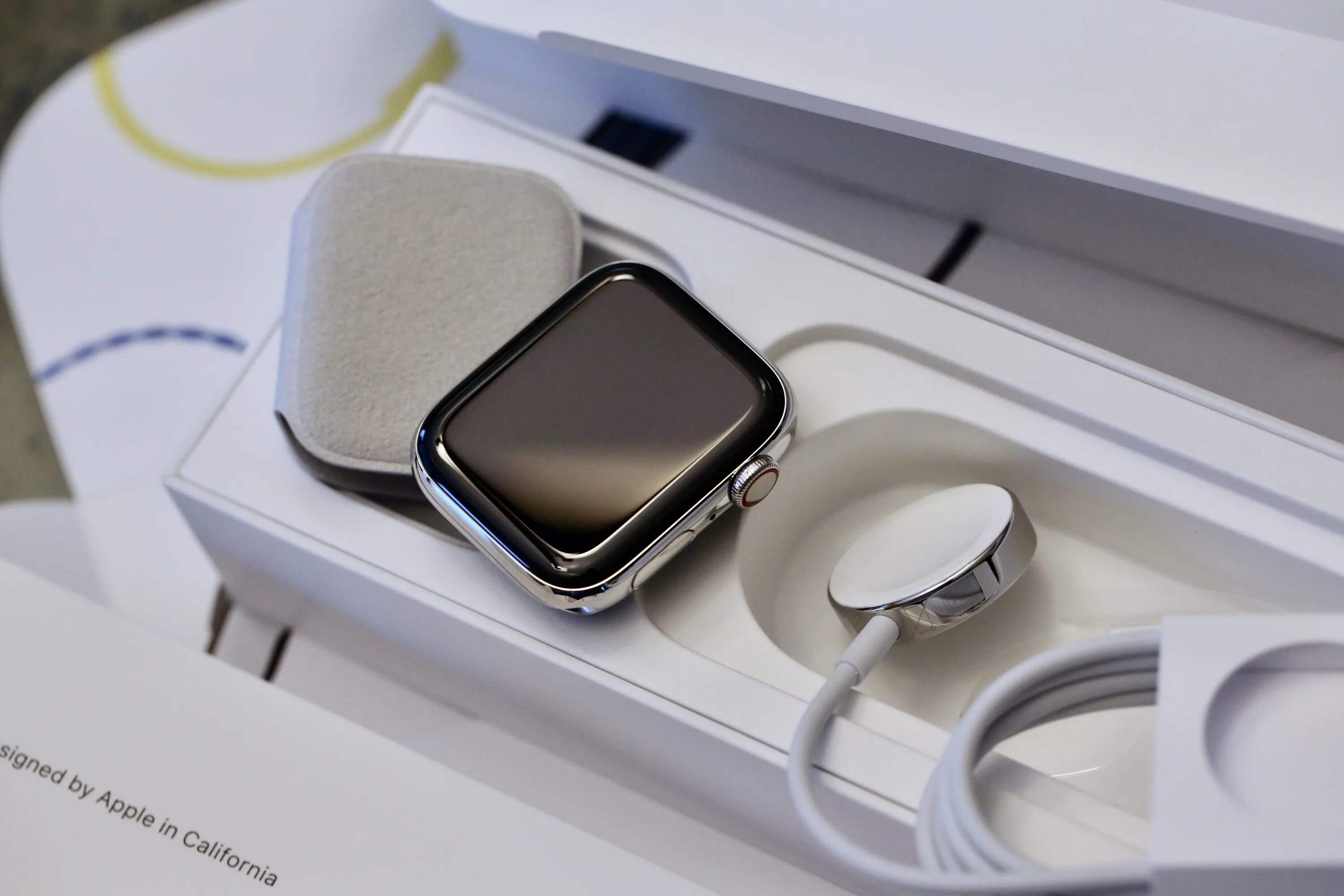 Эппл вотч 3 упаковка. Эпл вотч 3 найк 42мм. Упаковка эппл вотч 6. Упаковка эппл вотч 6. Часы эпл вотч 8.